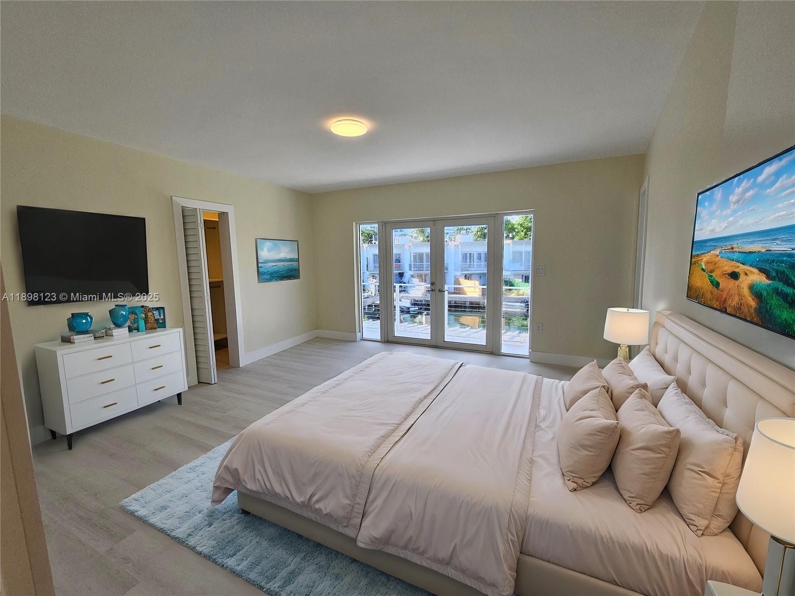 834 Raymond St Miami Beach, FL 33141