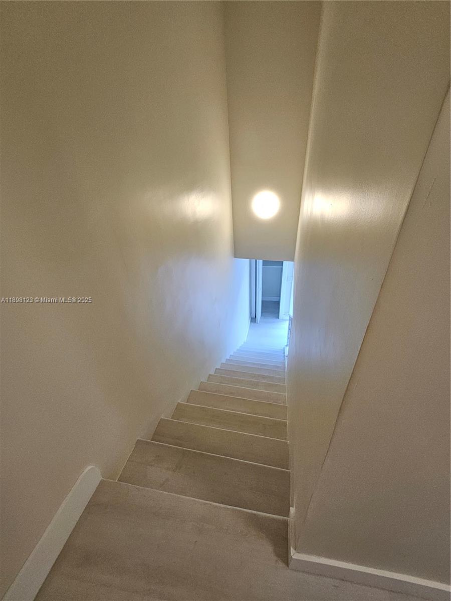 834 Raymond St Miami Beach, FL 33141