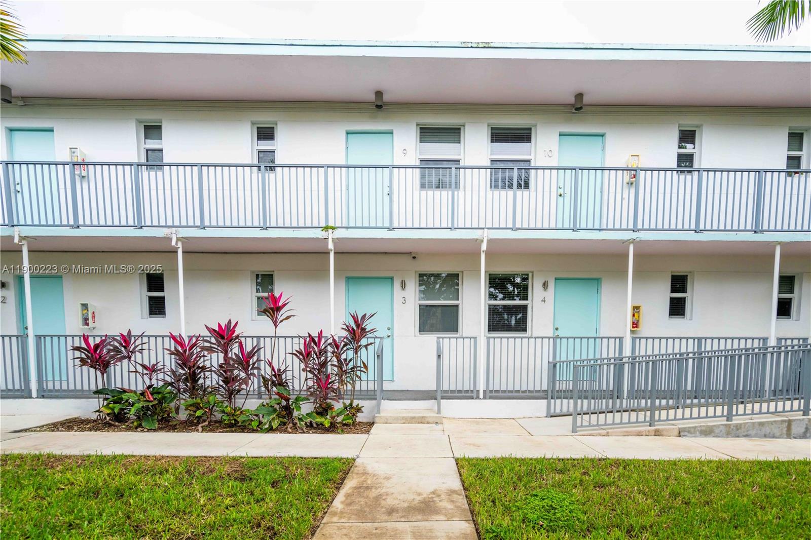 1950 NW 2nd Ct #10