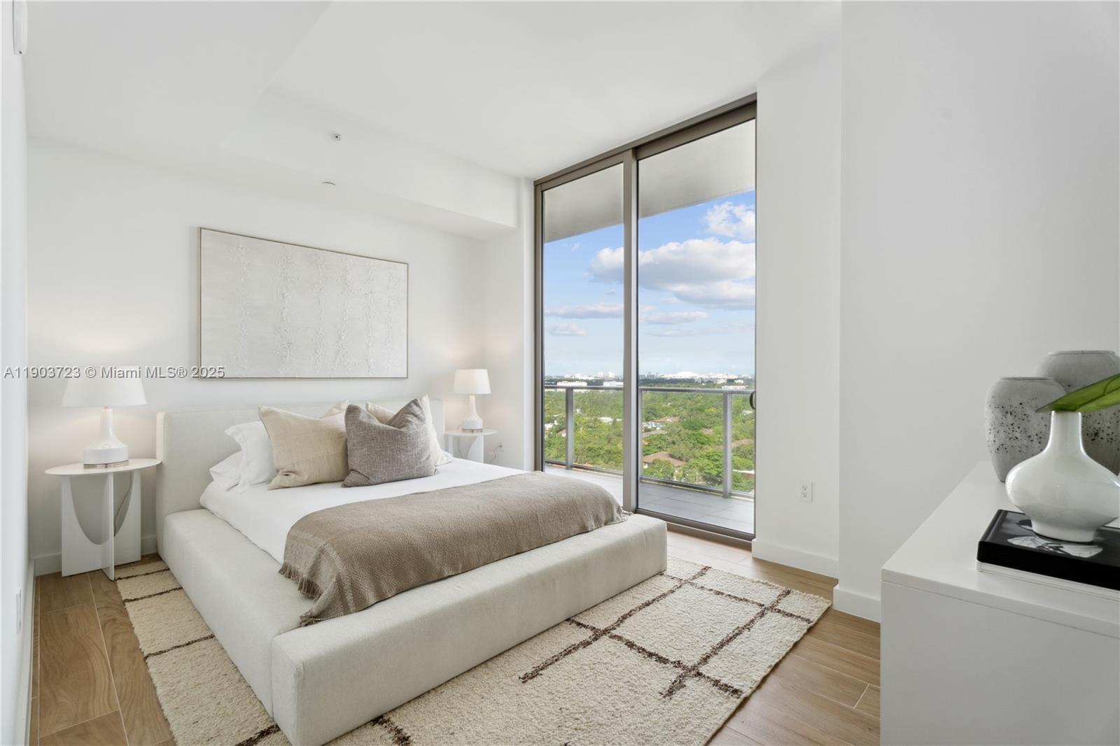 2678 Tigertail Ave #1202 Miami, FL 33133