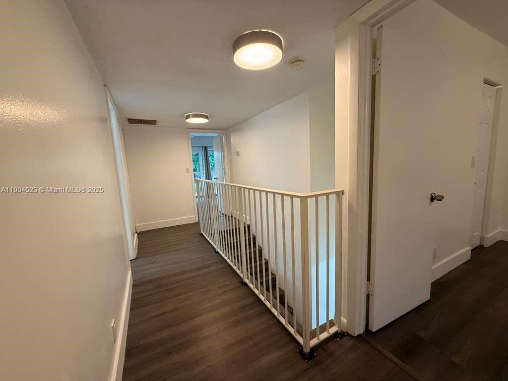 23 N Valencia Dr #2-32 Davie, FL 33324