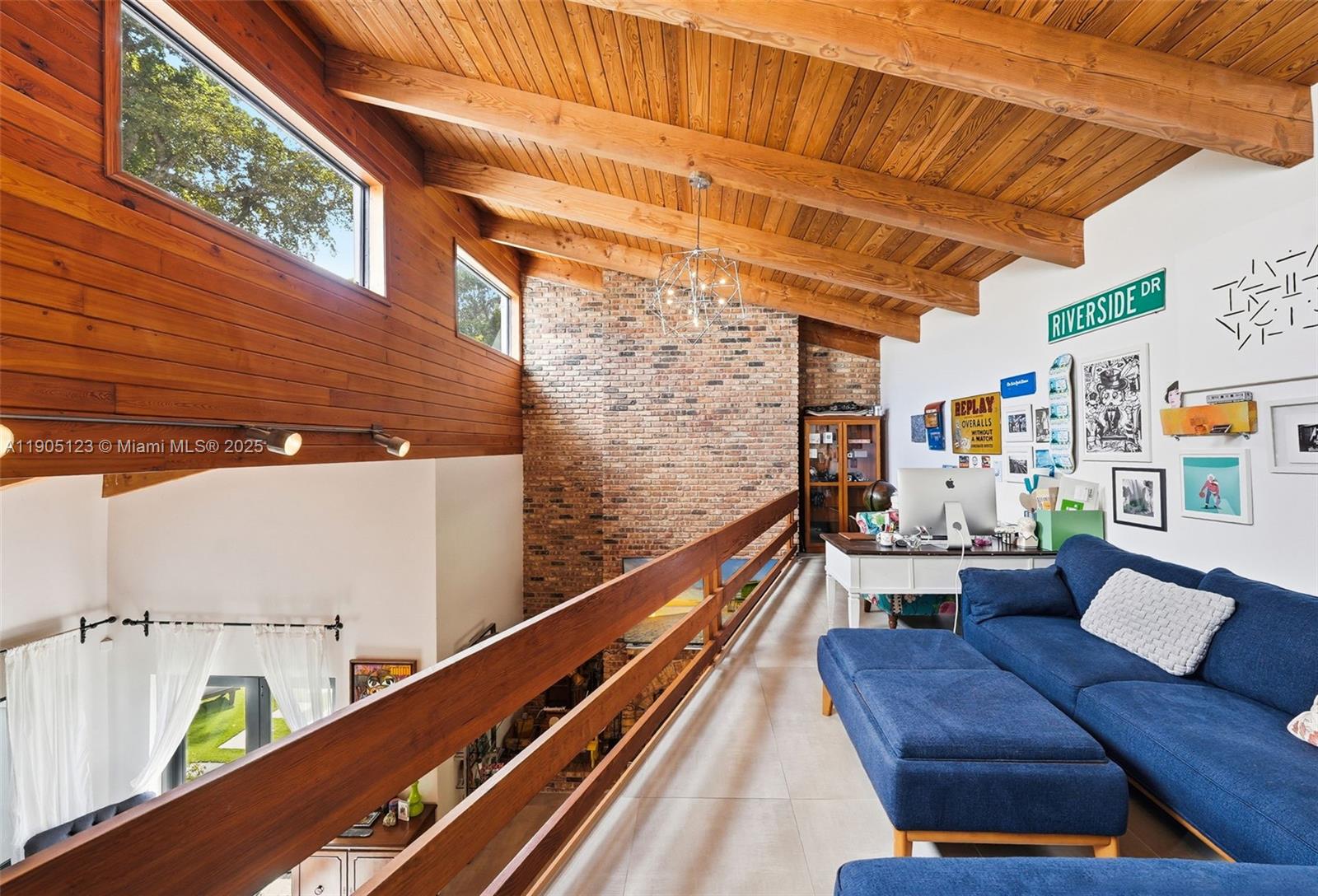 9200 NE 12th Ave Miami Shores, FL 33138