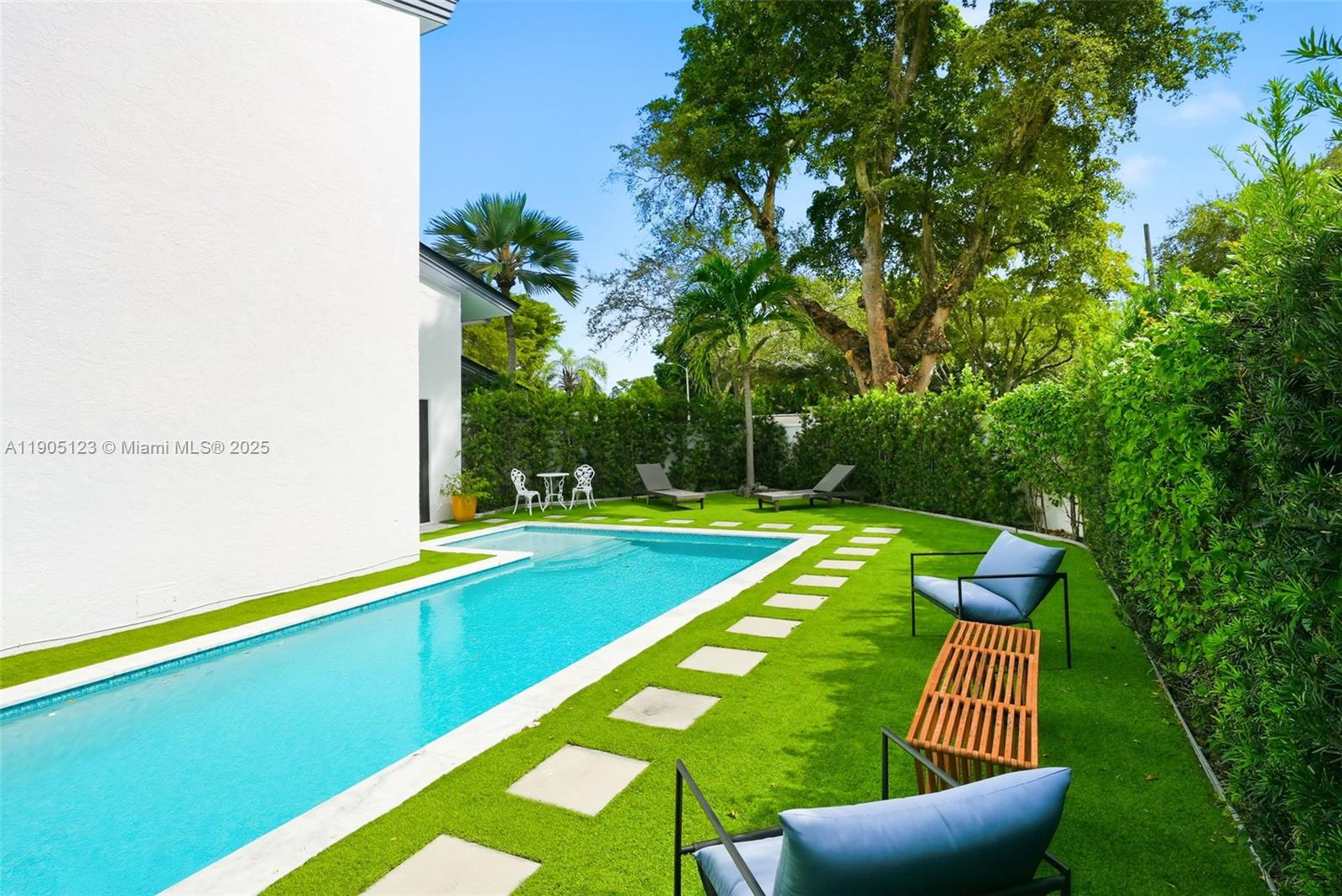 9200 NE 12th Ave Miami Shores, FL 33138