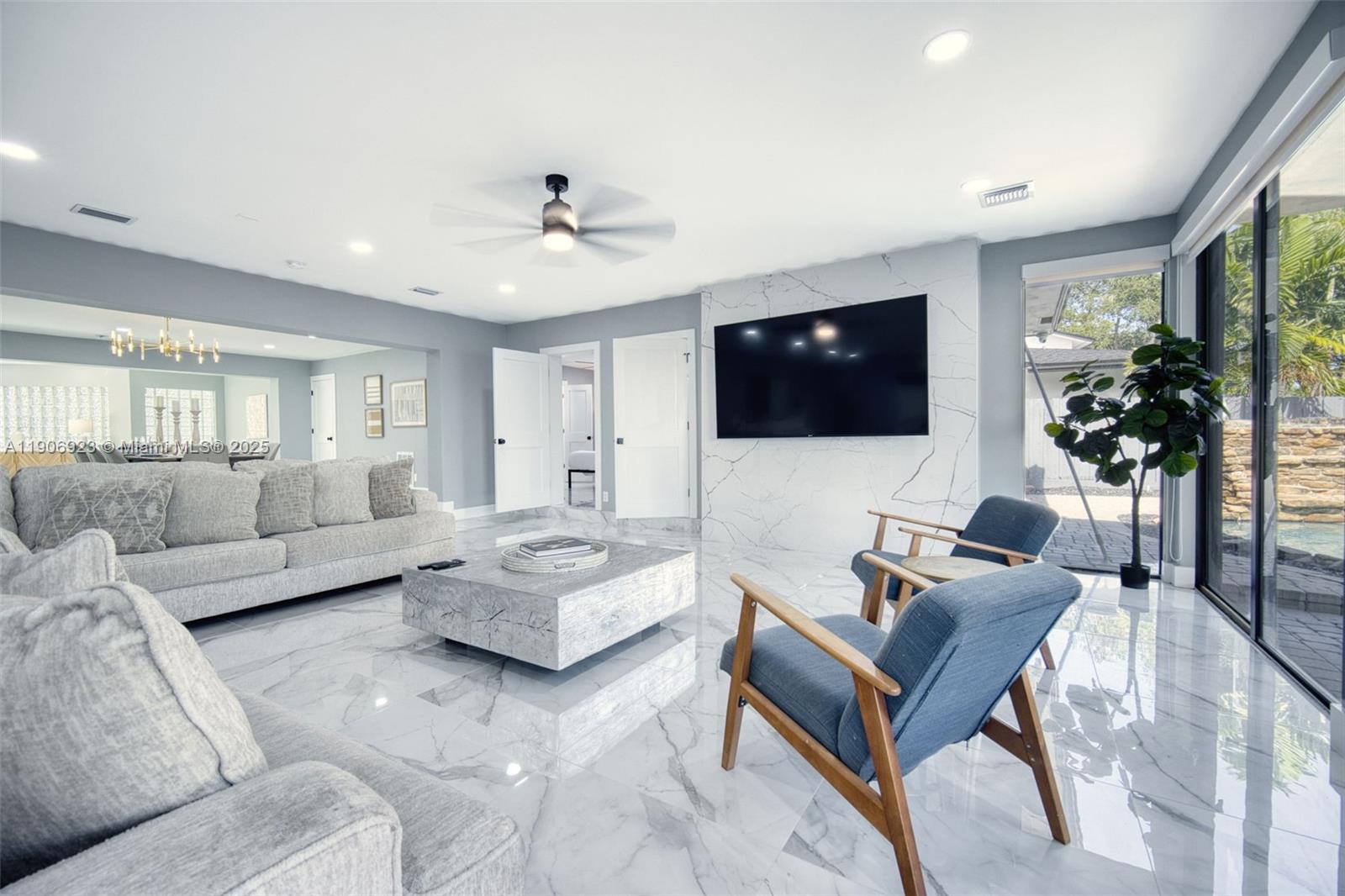 1030 SW 14th Ter Fort Lauderdale, FL 33312