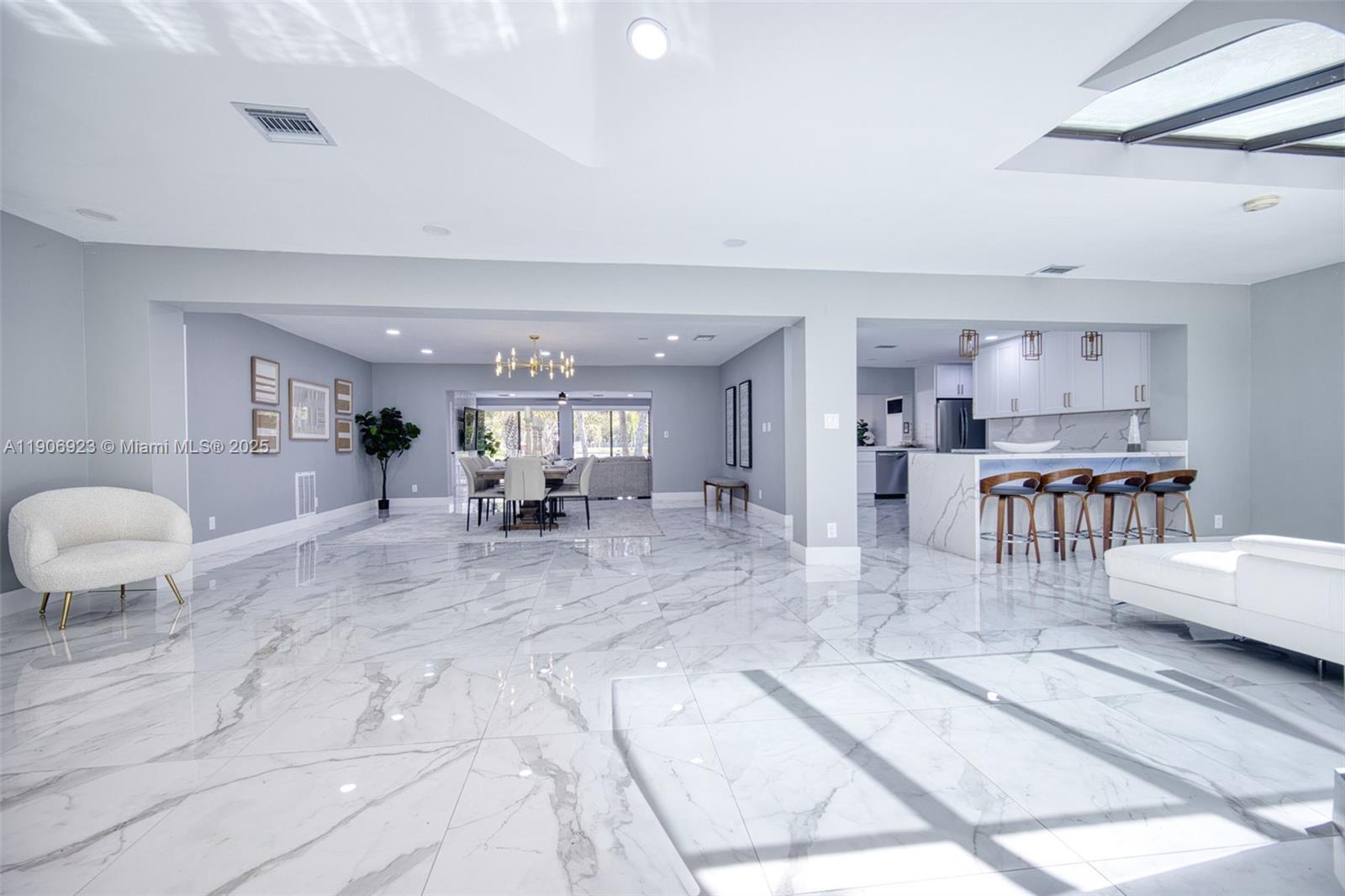 1030 SW 14th Ter Fort Lauderdale, FL 33312