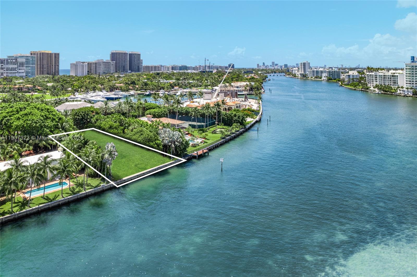 216 Bal Bay Dr Bal Harbour, FL 33154