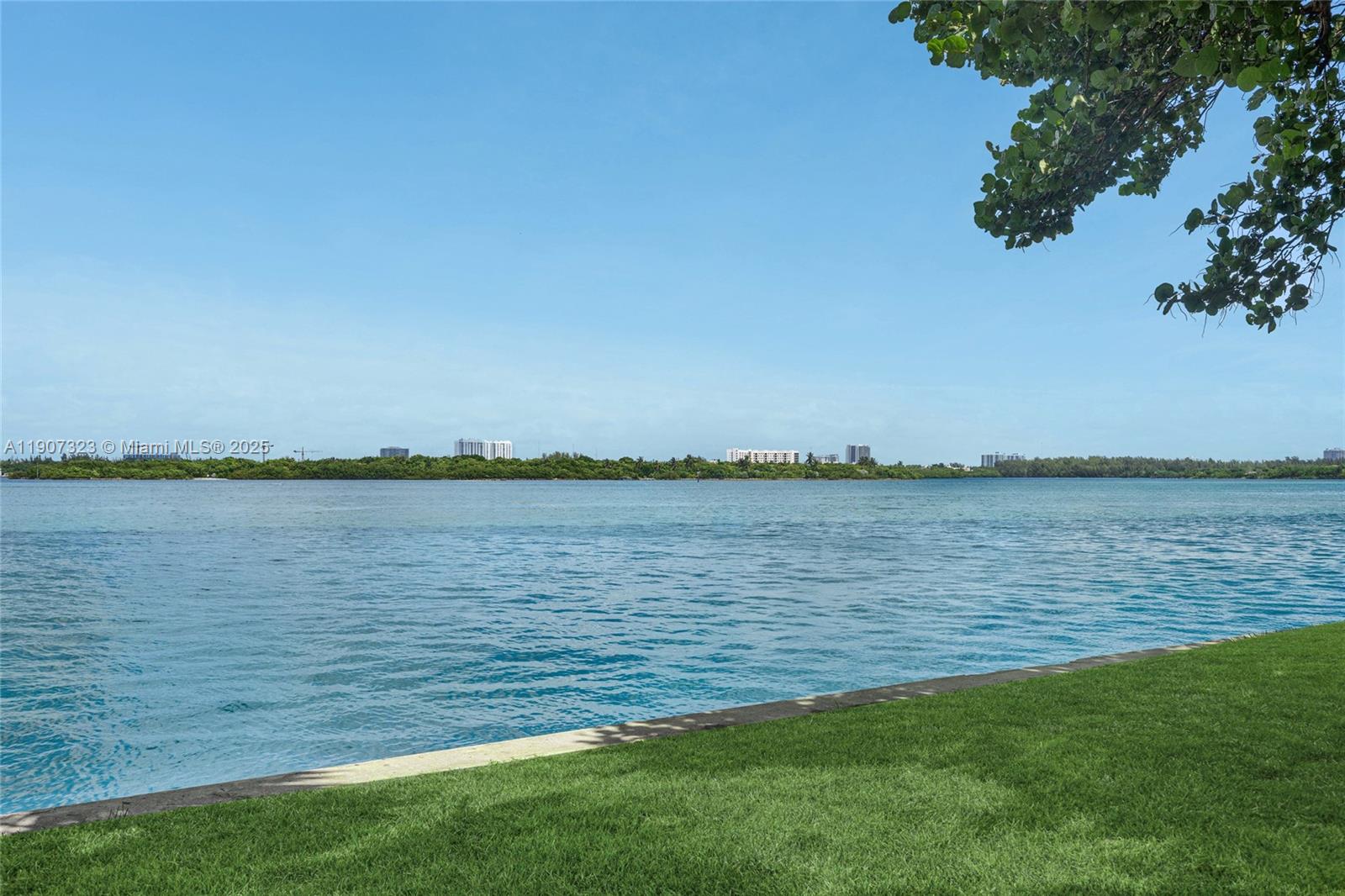 216 Bal Bay Dr Bal Harbour, FL 33154