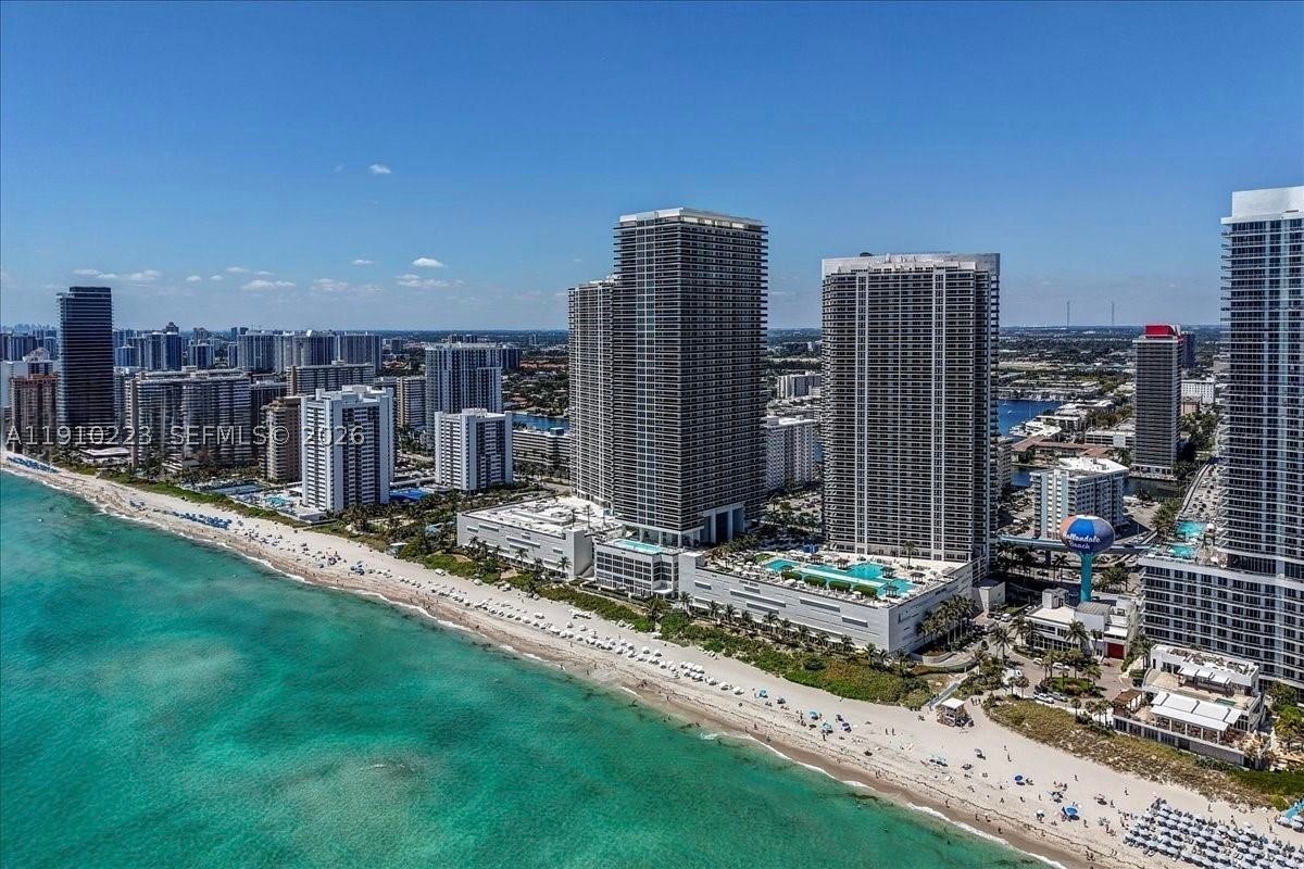 image Beach Club 239