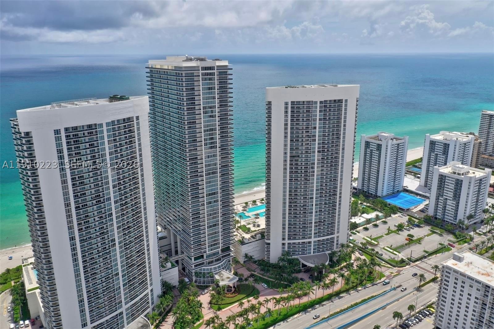 image Beach Club 250