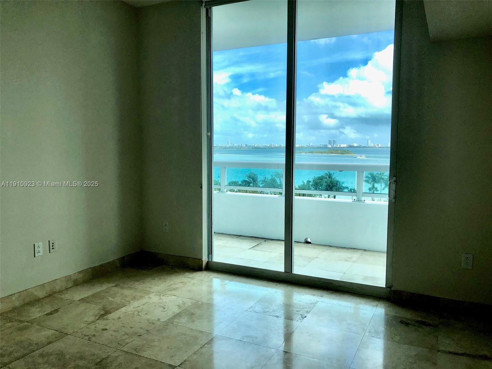 1800 N Bayshore Dr #605 Miami, FL 33132