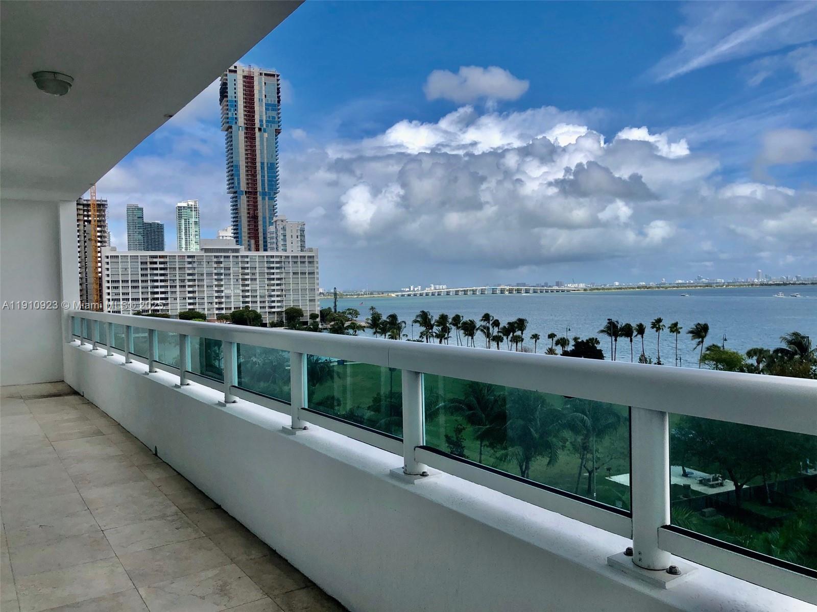 1800 N Bayshore Dr #605 Miami, FL 33132