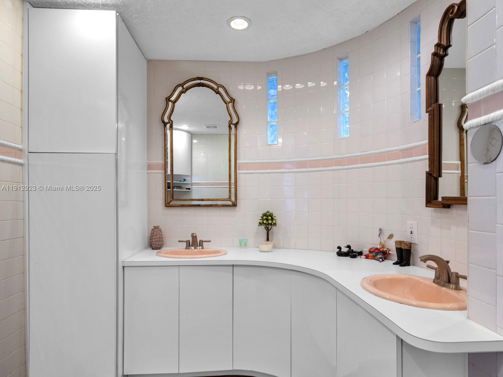 320 S Surf Rd #801 Hollywood, FL 33019