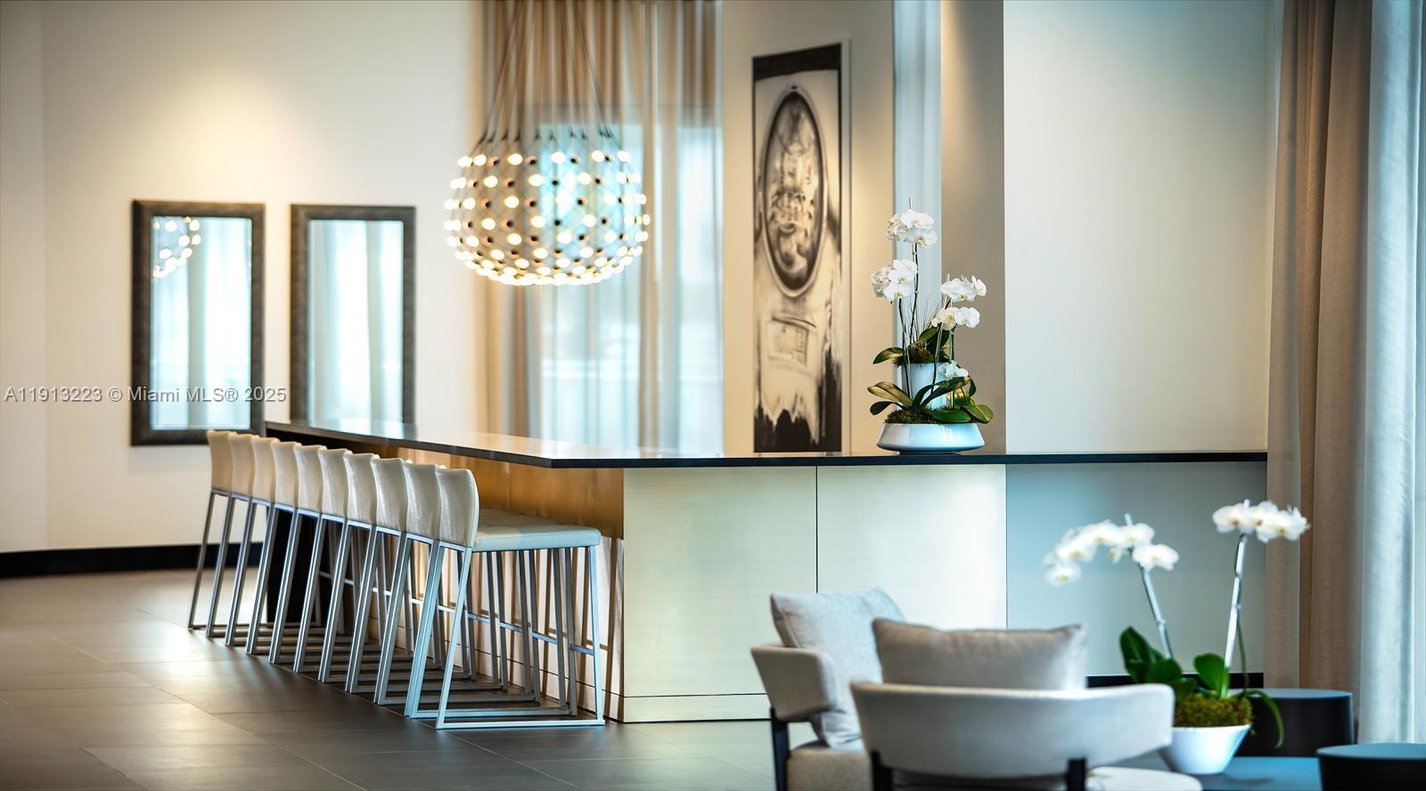 851 NE 1st Ave #1811 Miami, FL 33132