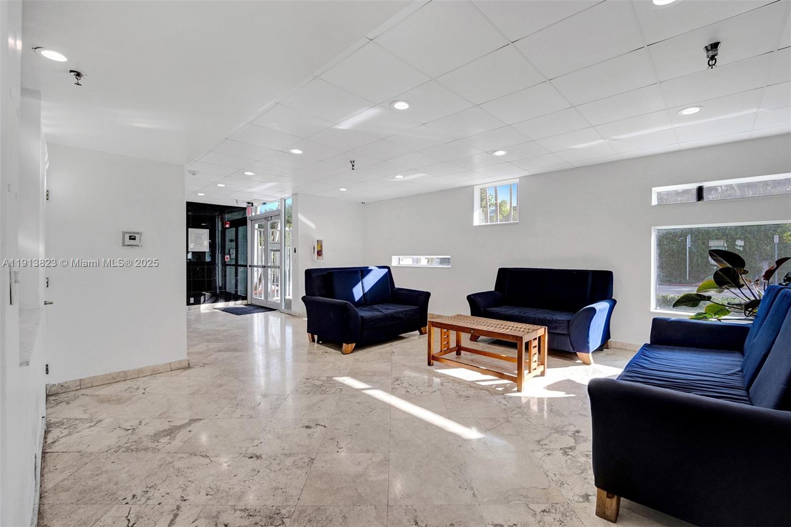 7800 Collins Ave #502 Miami Beach, FL 33141