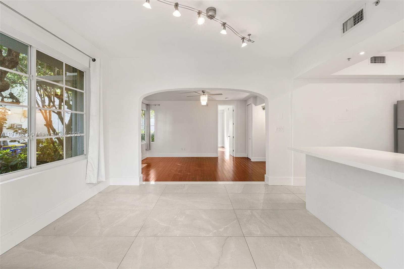 1025 Michigan Ave #1C Miami Beach, FL 33139