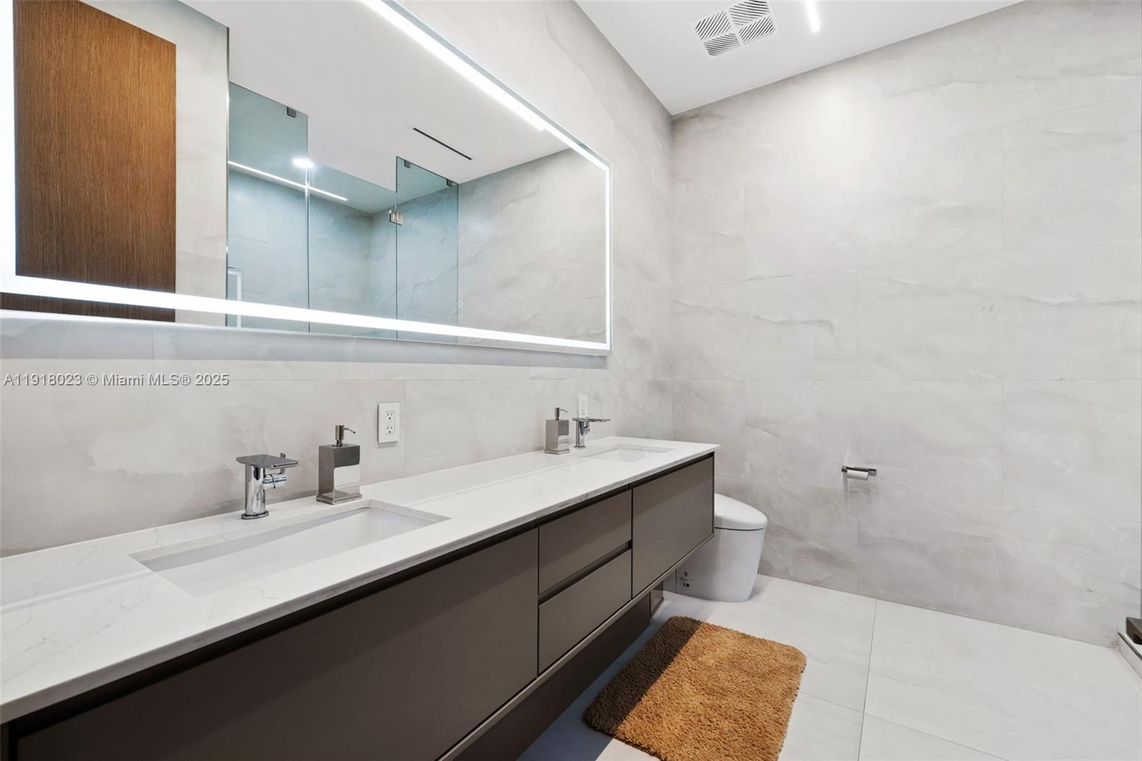 769 NE 77th Ter Miami, FL 33138