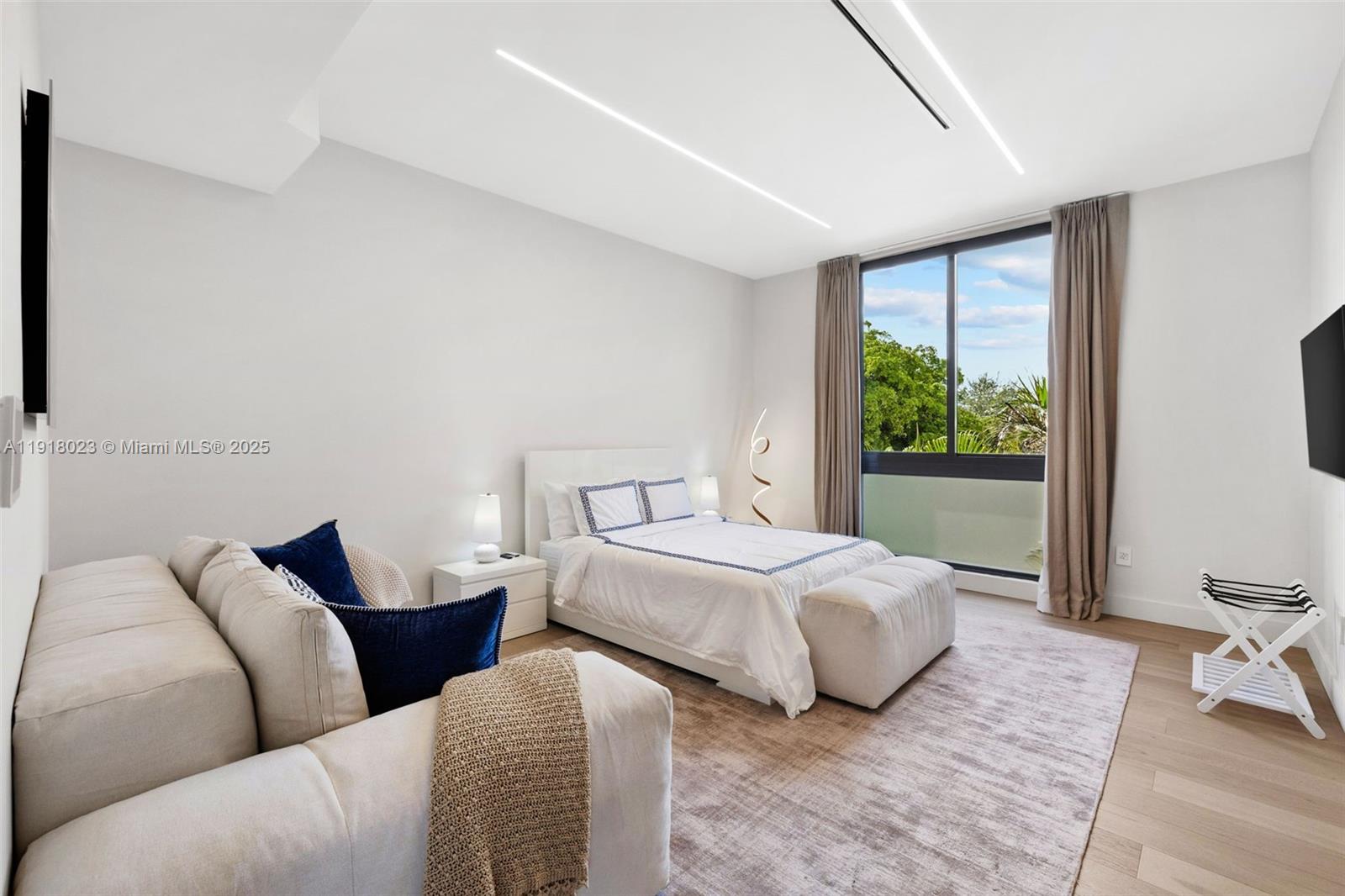 769 NE 77th Ter Miami, FL 33138