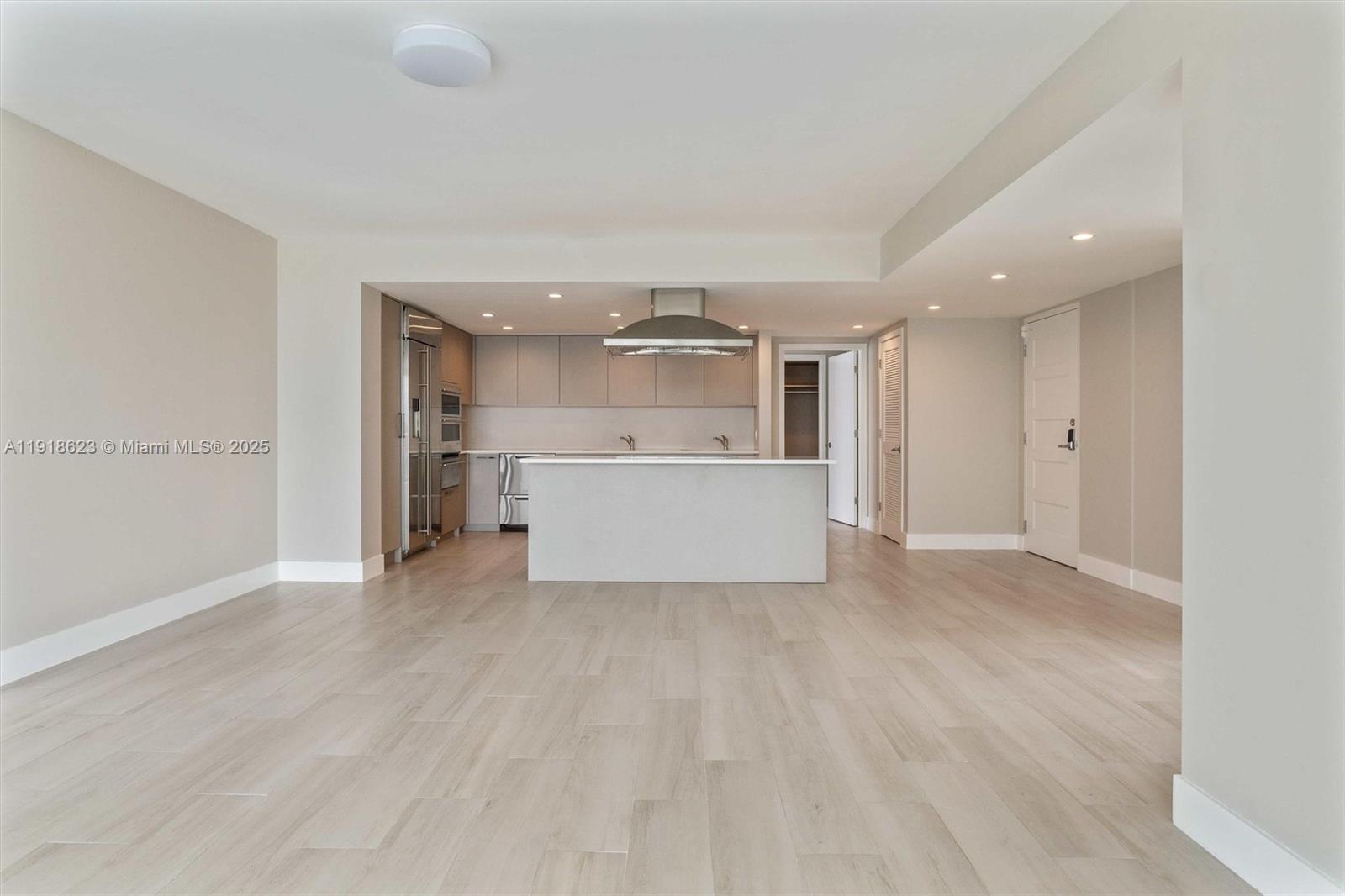 1150 101st St #PH 702 Bay Harbor Islands, FL 33154