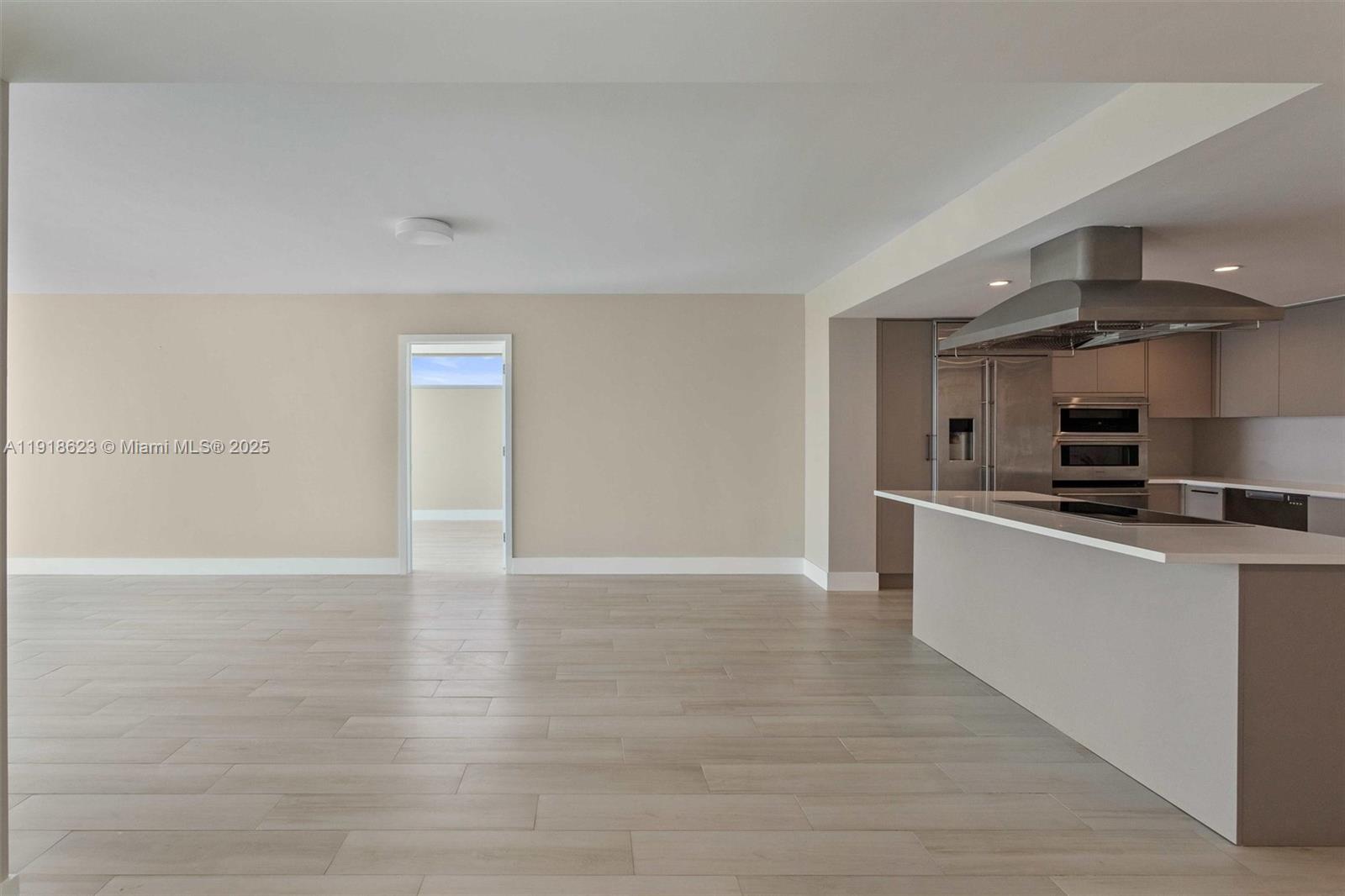 1150 101st St #PH 702 Bay Harbor Islands, FL 33154