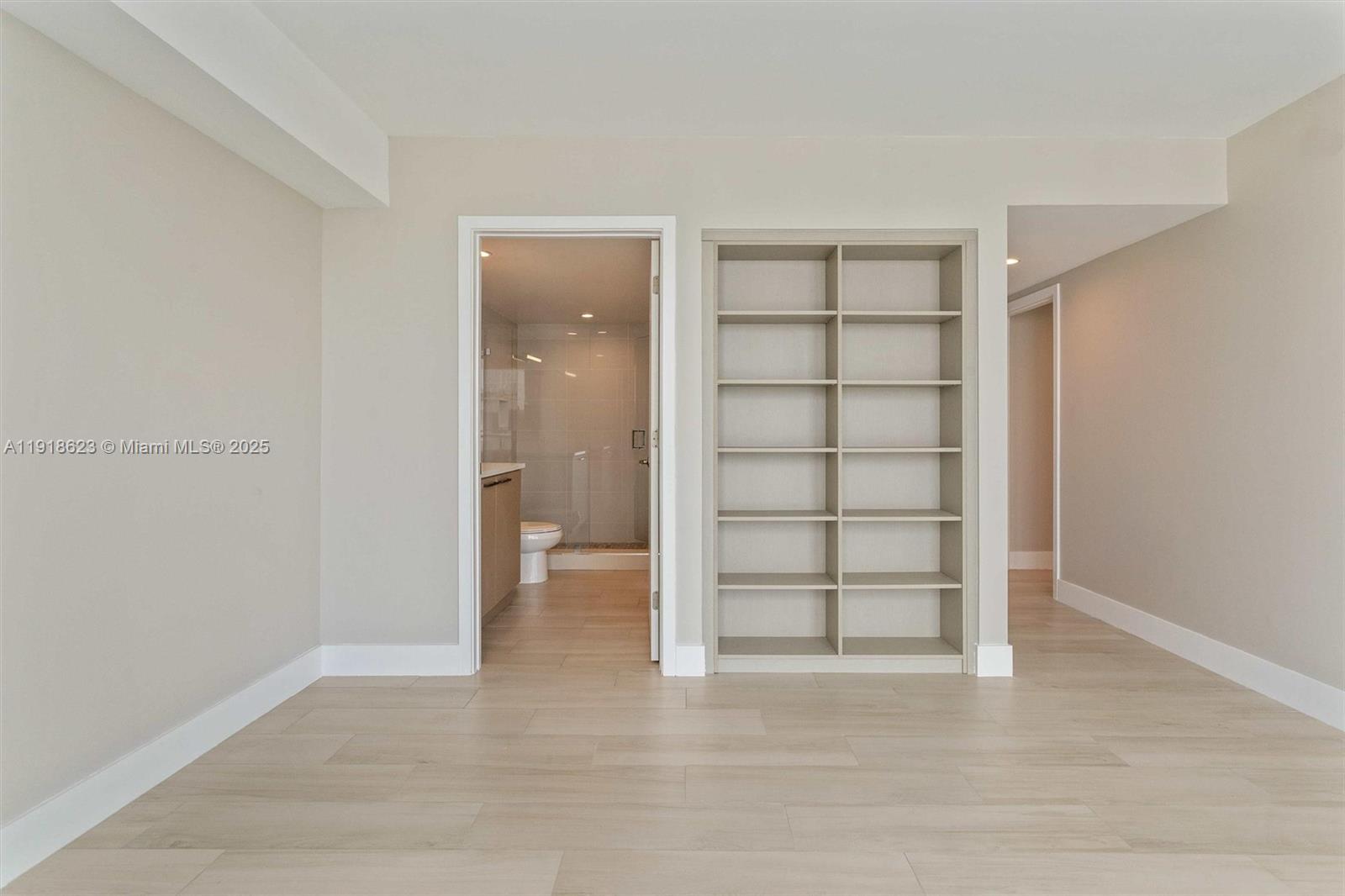 1150 101st St #PH 702 Bay Harbor Islands, FL 33154