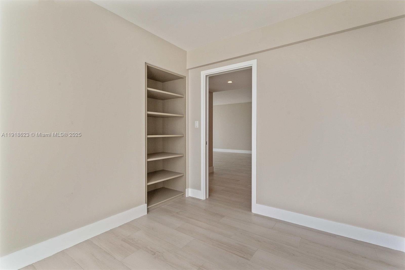 1150 101st St #PH 702 Bay Harbor Islands, FL 33154