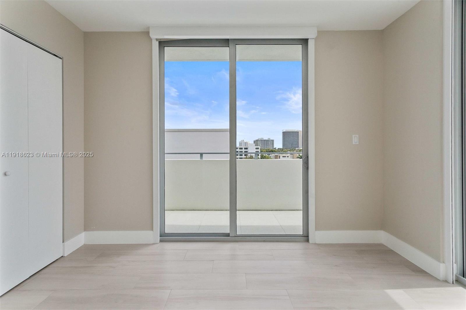 1150 101st St #PH 702 Bay Harbor Islands, FL 33154