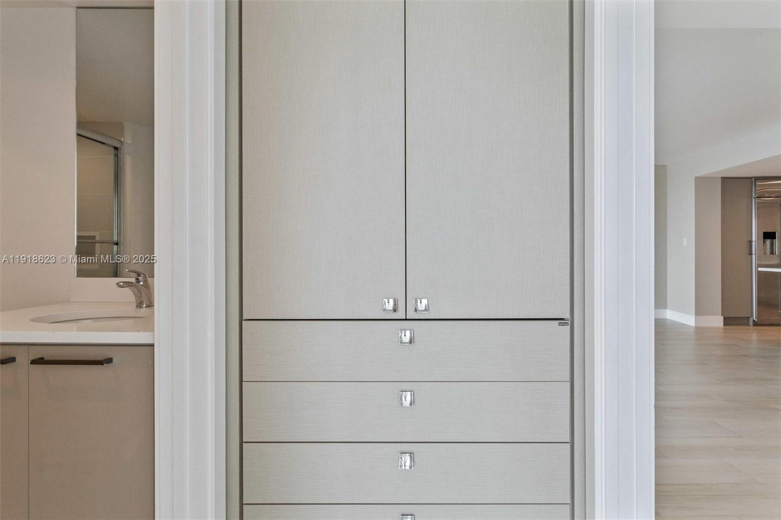 1150 101st St #PH 702 Bay Harbor Islands, FL 33154