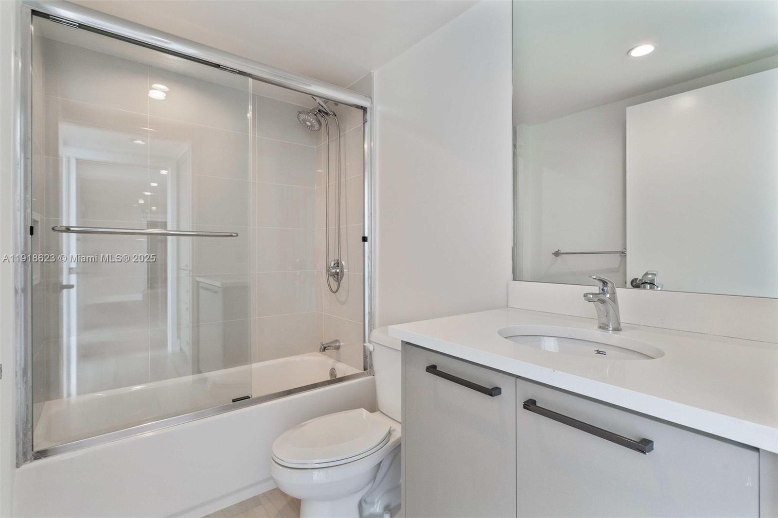 1150 101st St #PH 702 Bay Harbor Islands, FL 33154