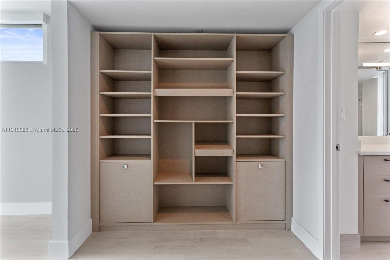 1150 101st St #PH 702 Bay Harbor Islands, FL 33154