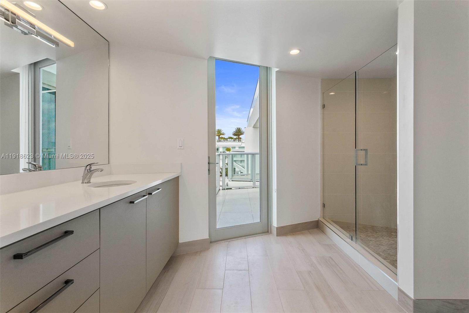 1150 101st St #PH 702 Bay Harbor Islands, FL 33154