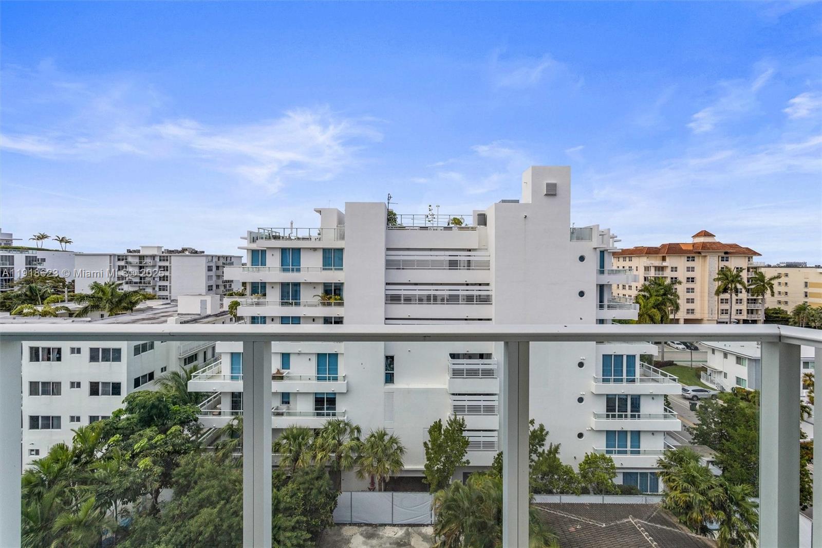 1150 101st St #PH 702 Bay Harbor Islands, FL 33154