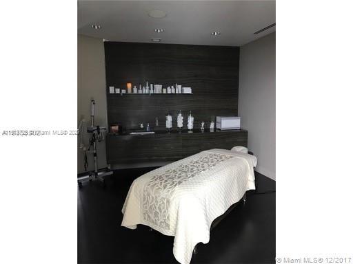 image Porsche Design Tower9