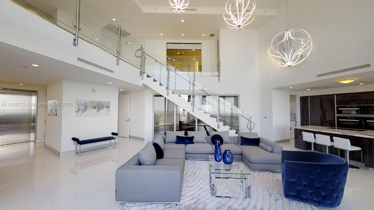 image Porsche Design Tower24