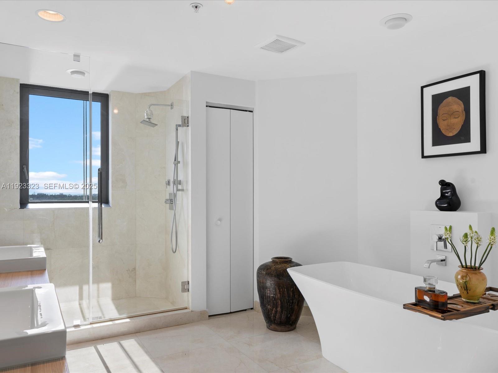 17111 Biscayne Blvd #1104 North Miami Beach, FL 33160