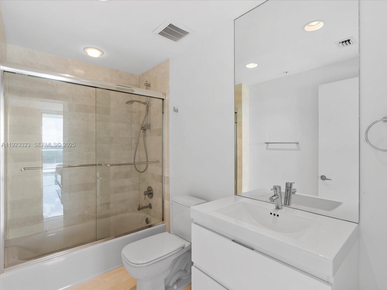 17111 Biscayne Blvd #1104 North Miami Beach, FL 33160