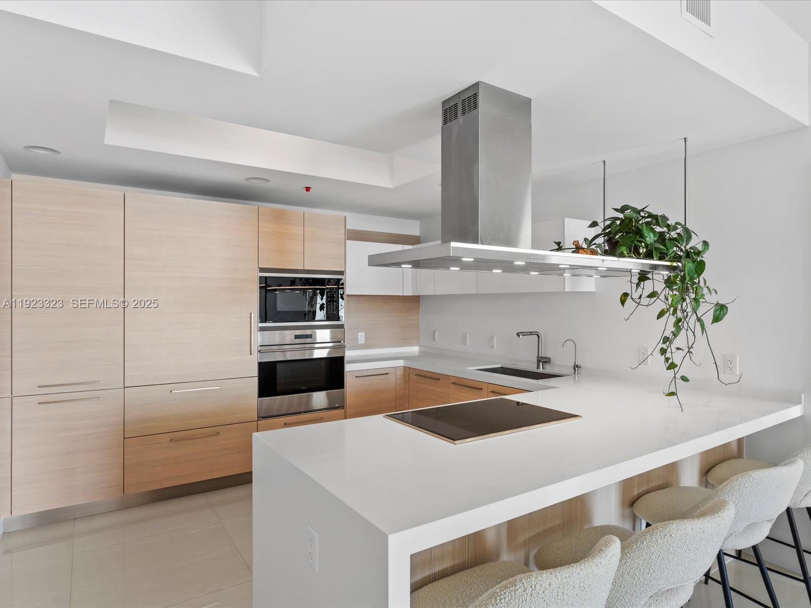 17111 Biscayne Blvd #1104 North Miami Beach, FL 33160