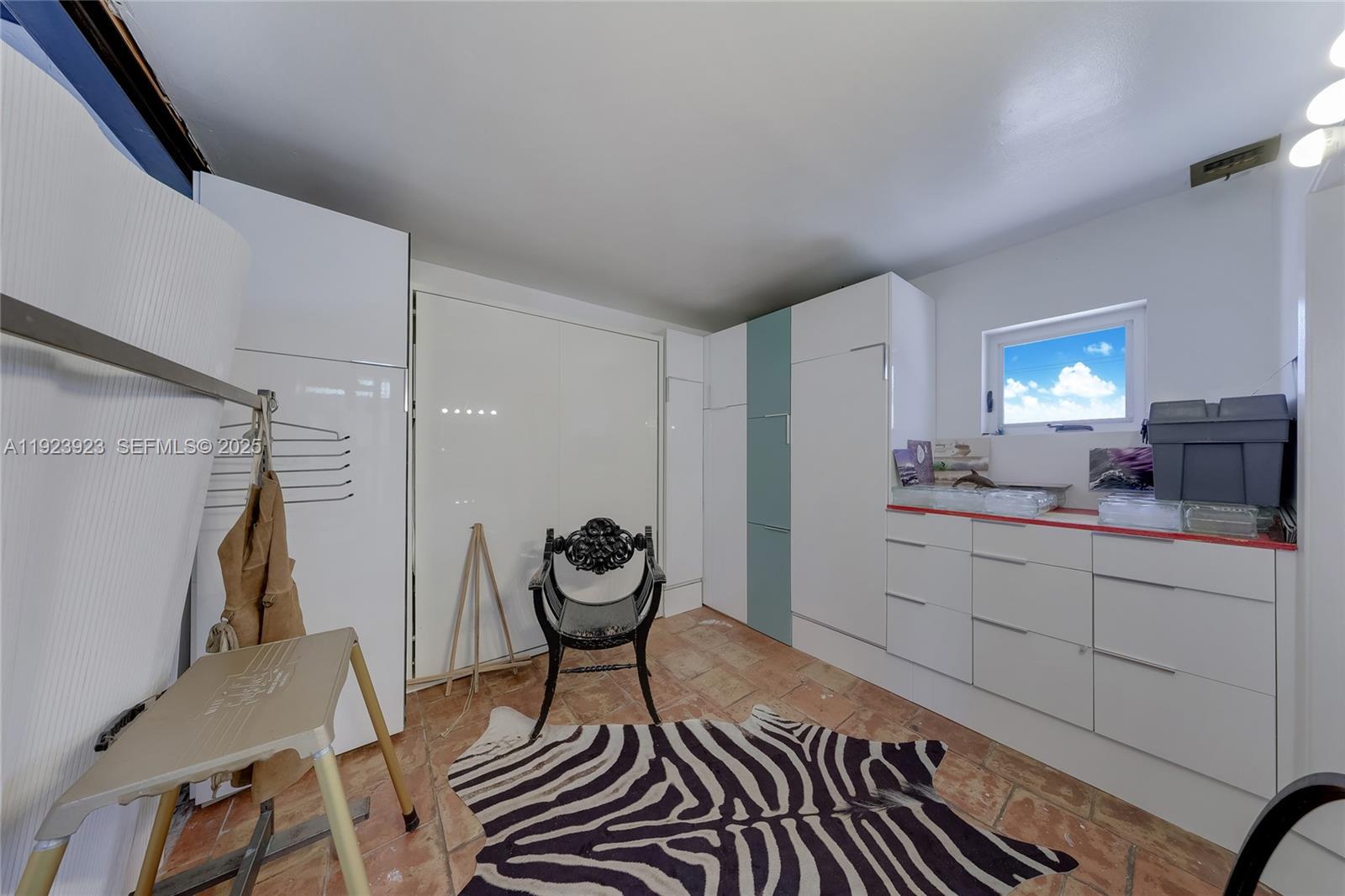 305 Jefferson Ave #5 Miami Beach, FL 33139