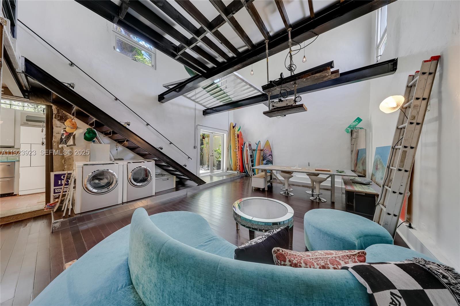 305 Jefferson Ave #5 Miami Beach, FL 33139