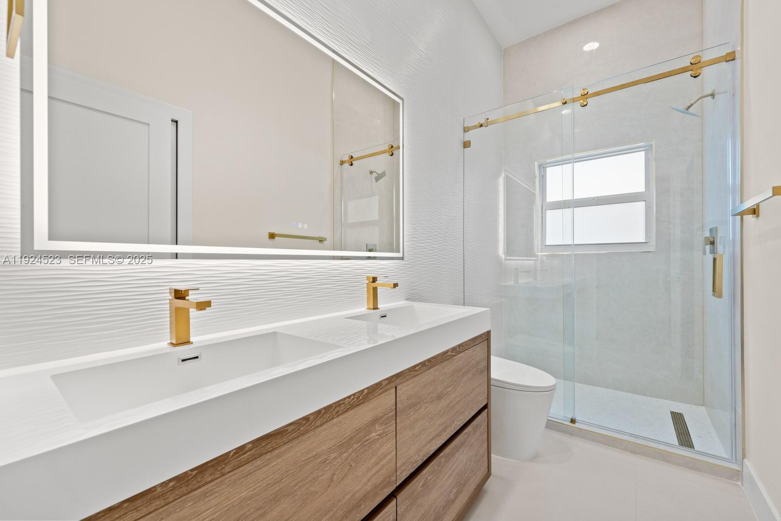 16160 SW 89th Pl Palmetto Bay, FL 33157