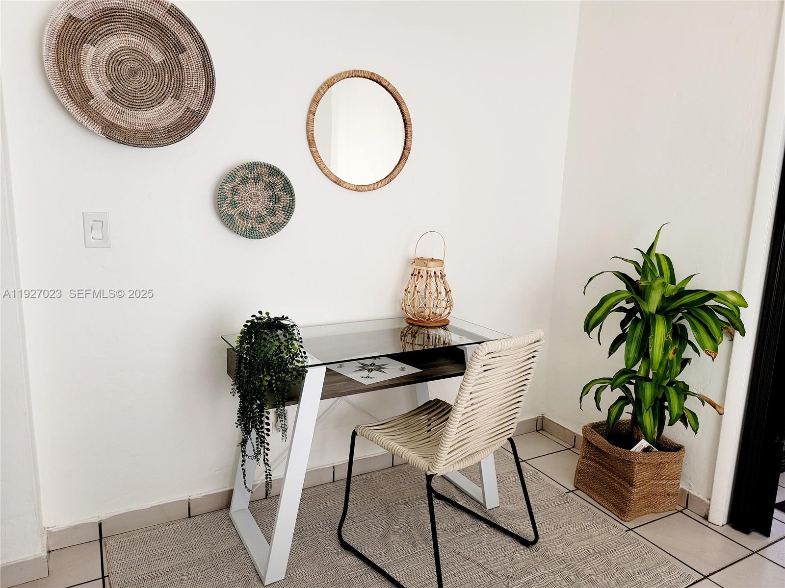 1872 SW 9th St Miami, FL 33135