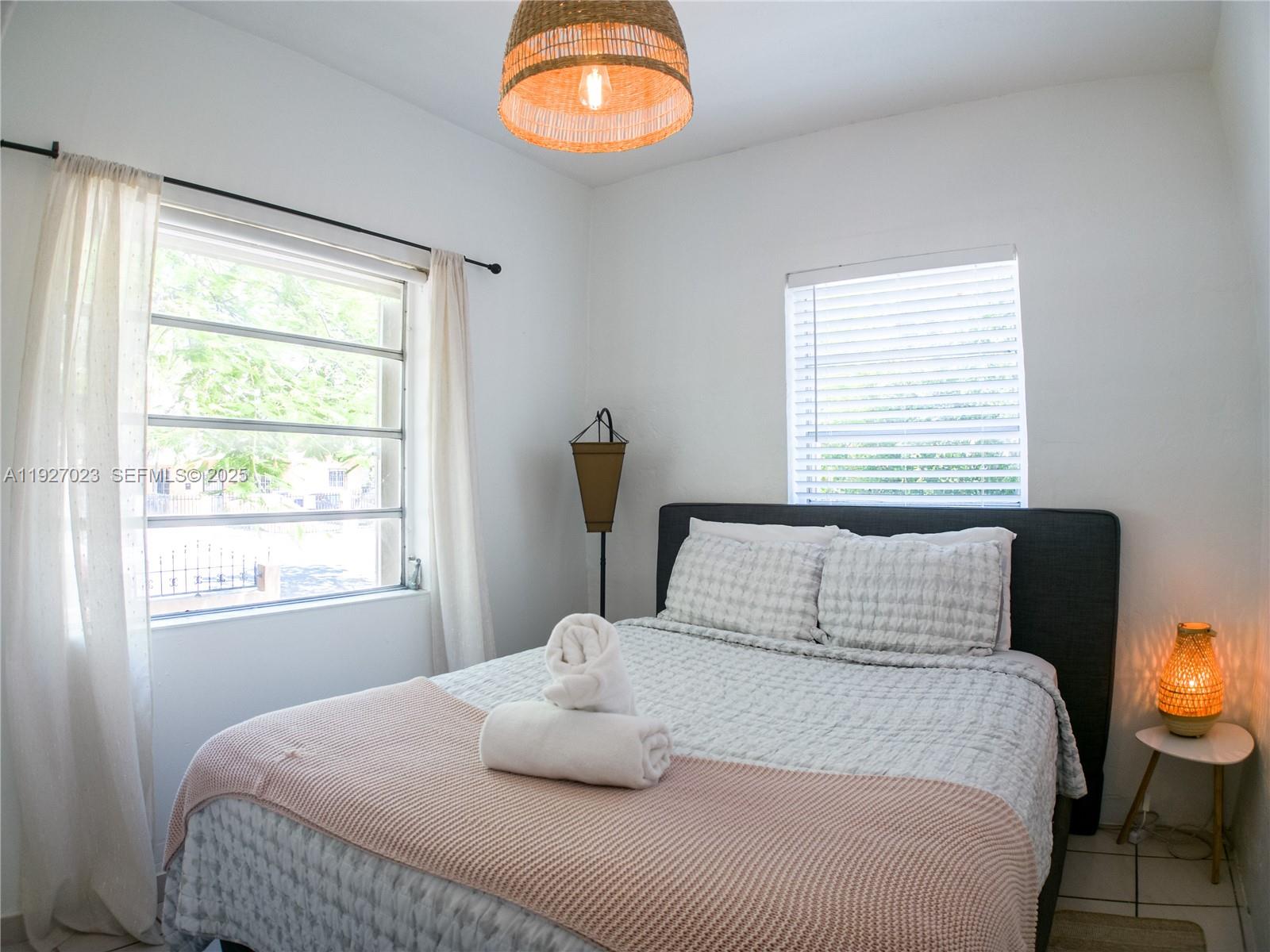 1872 SW 9th St Miami, FL 33135