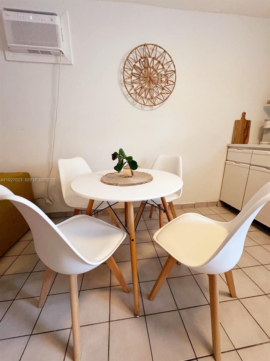 1872 SW 9th St Miami, FL 33135