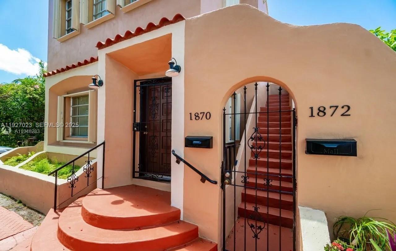 1872 SW 9th St Miami, FL 33135