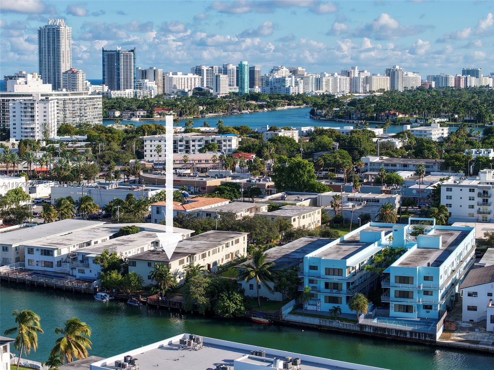 1135 Marseille Dr #3 Miami Beach, FL 33141