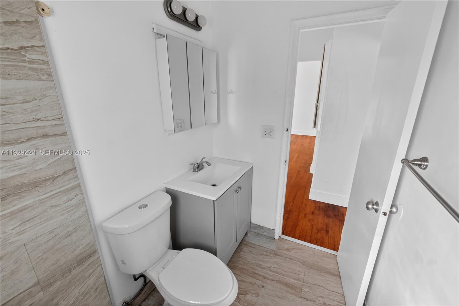 1135 Marseille Dr #3 Miami Beach, FL 33141