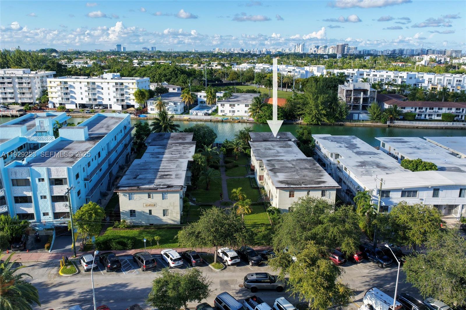 1135 Marseille Dr #3 Miami Beach, FL 33141