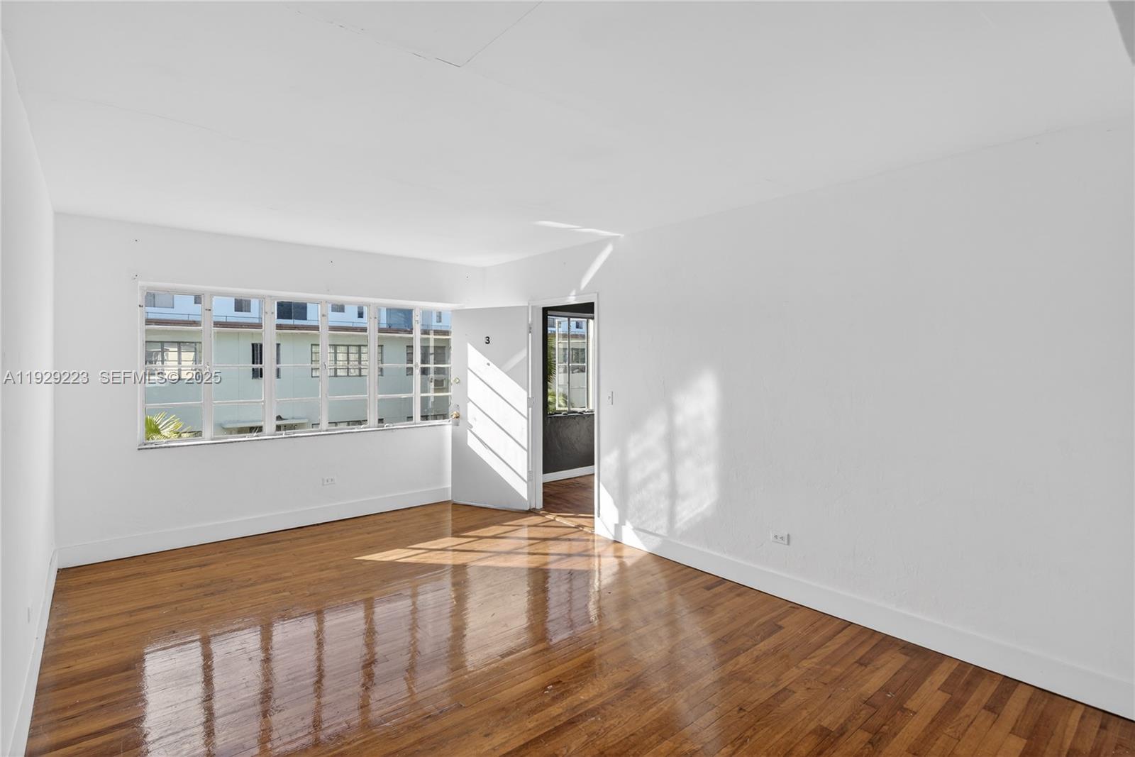 1135 Marseille Dr #3 Miami Beach, FL 33141