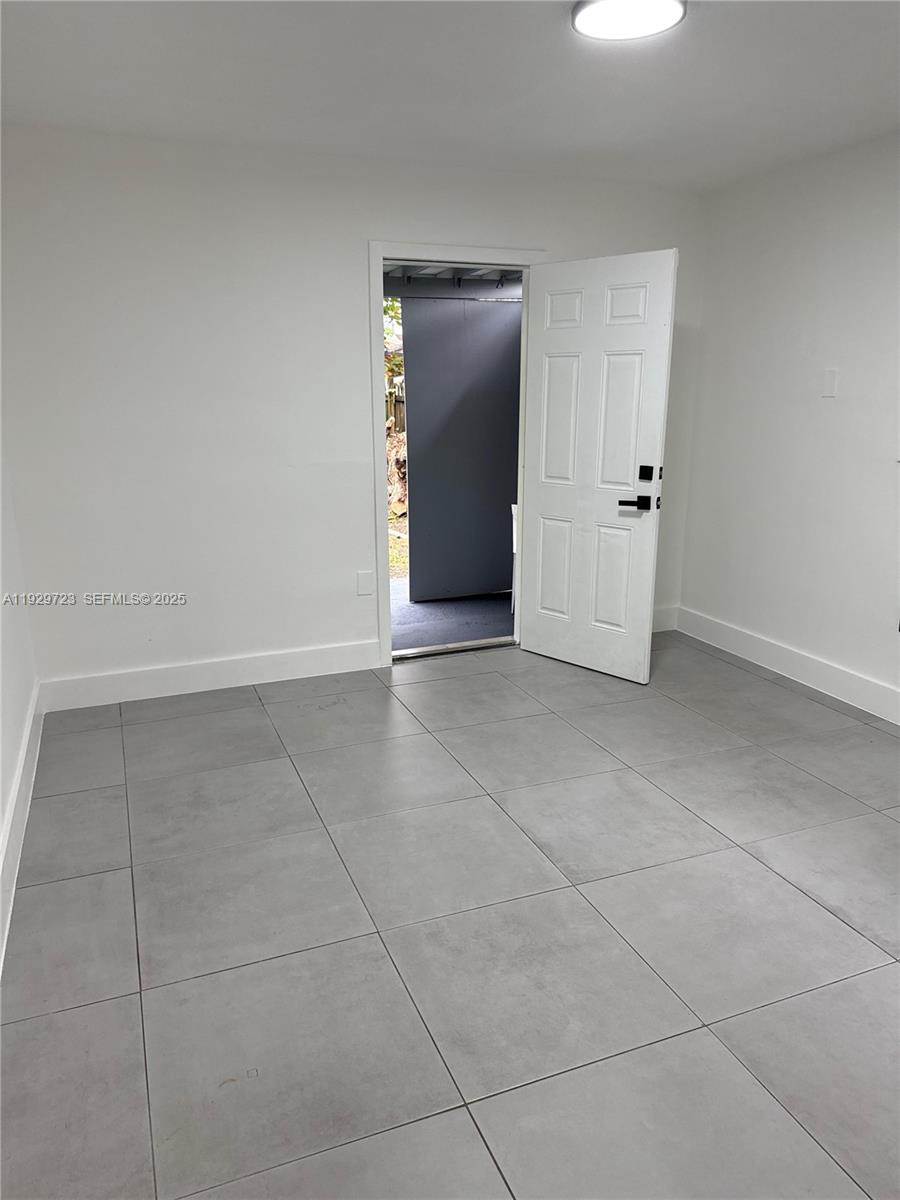 2917 NW 23rd Ave Miami, FL 33142