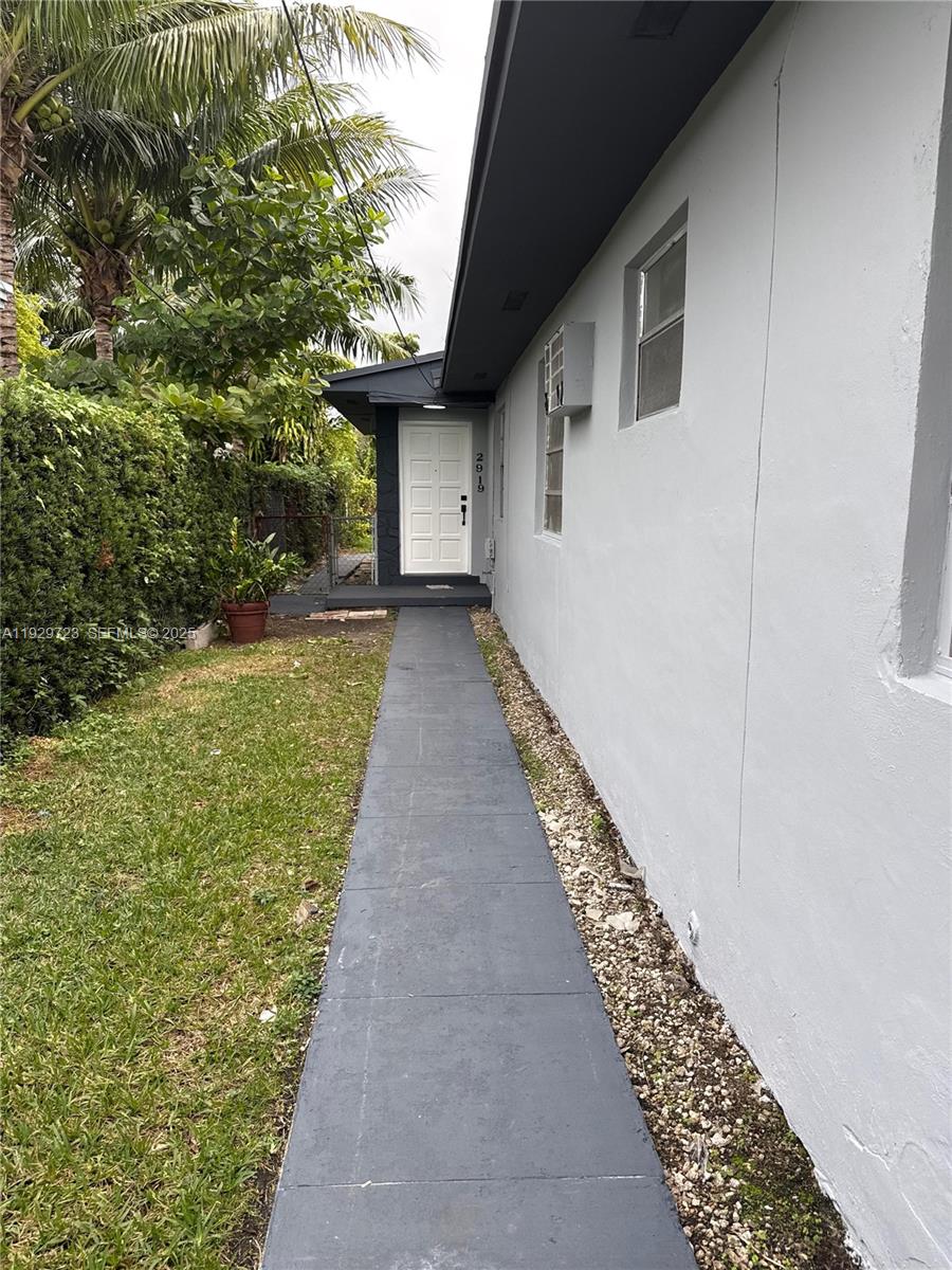 2917 NW 23rd Ave Miami, FL 33142