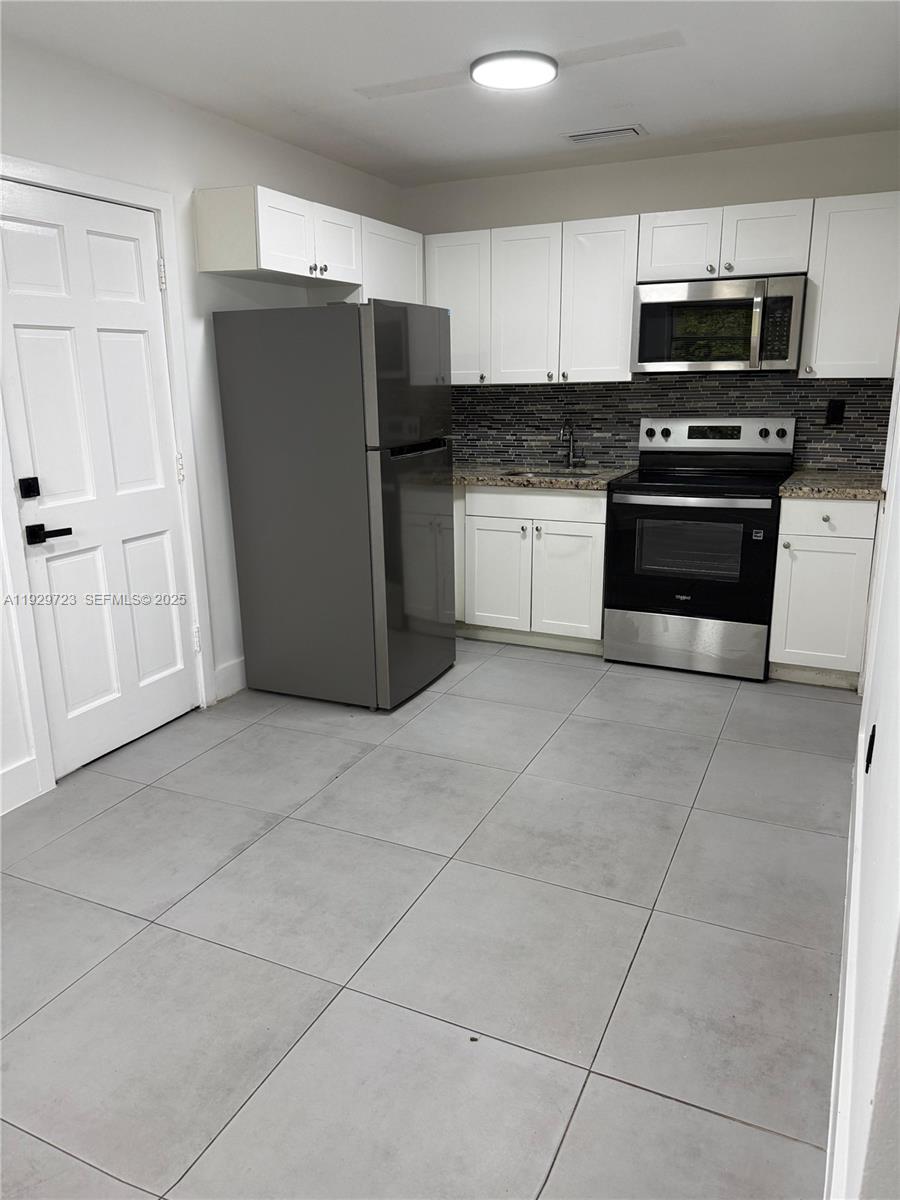 2917 NW 23rd Ave Miami, FL 33142